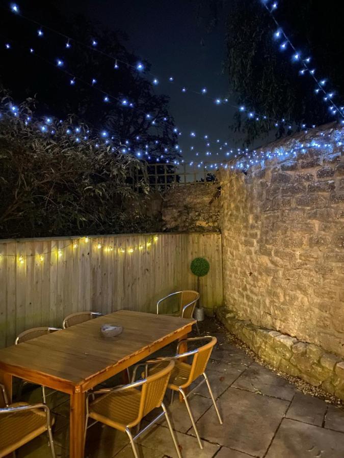 Burgess Yard 2-Bedroom Cottage, Бат Екстер'єр фото
