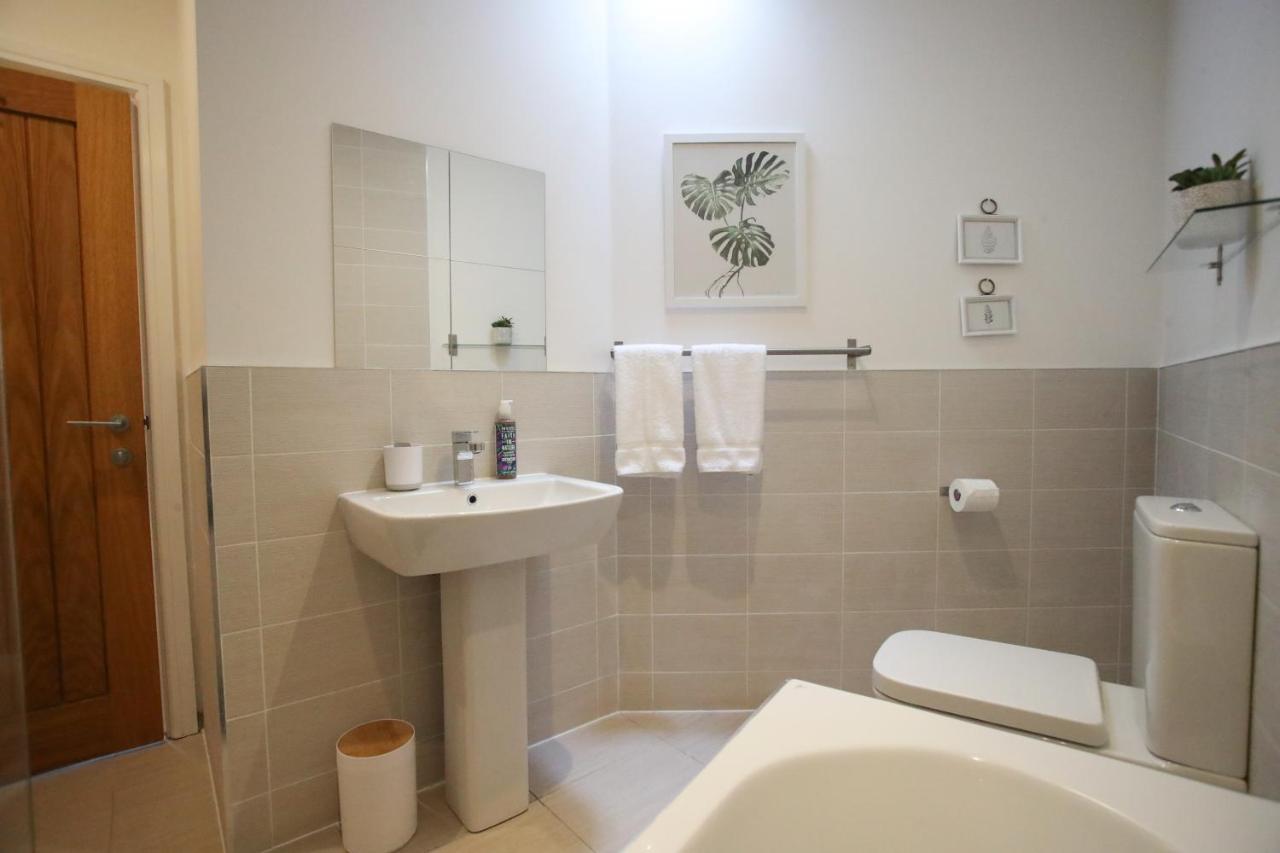 Burgess Yard 2-Bedroom Cottage, Бат Екстер'єр фото